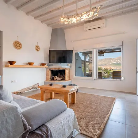 Holiday home Blue Cove Maisonette At Ftelia Beach, Seaview Mykonos Town