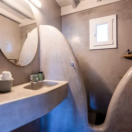 Blue Cove Maisonette At Ftelia Beach, Seaview Holiday home